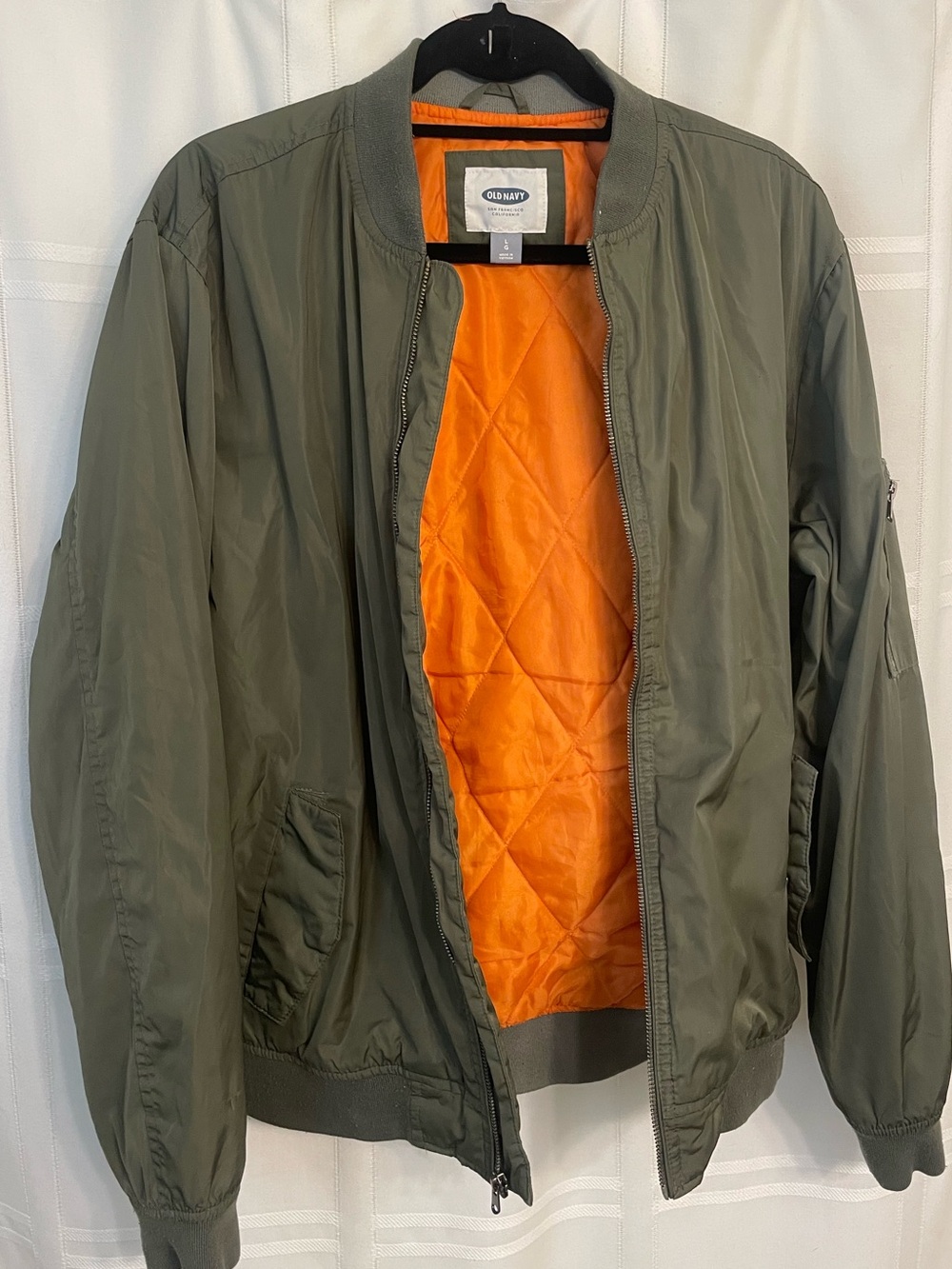 Men’s Old Navy Bomber Jacket EUC Sz Large